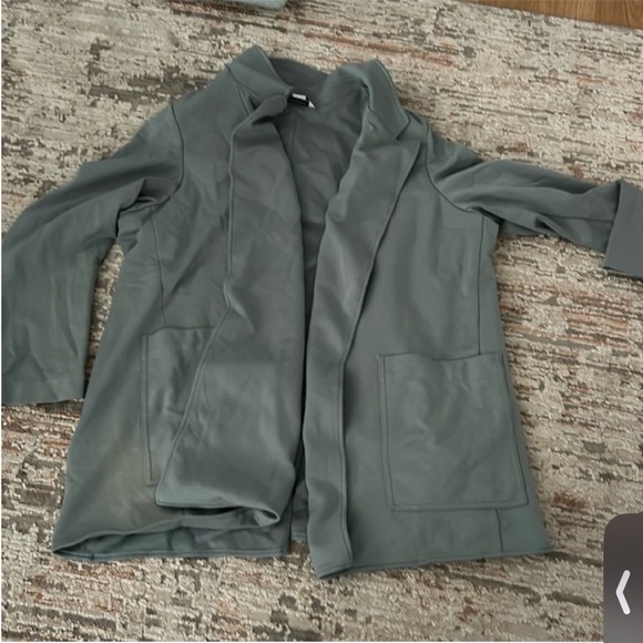 Athleta Sage Green Women's Blazer - Picture 3 of 6